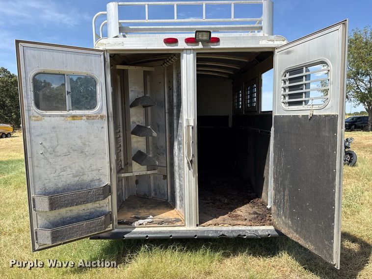 image for item FC4209 2002 Elite livestock trailer