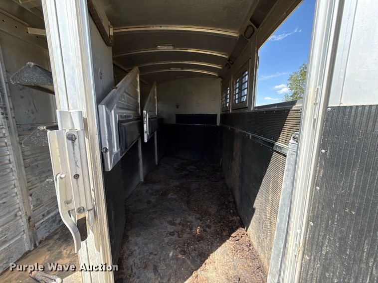 image for item FC4209 2002 Elite livestock trailer