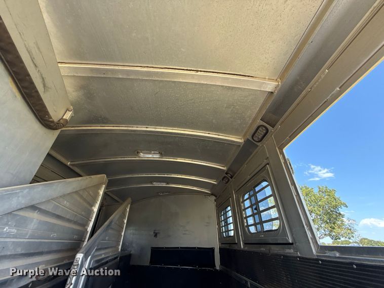 image for item FC4209 2002 Elite livestock trailer