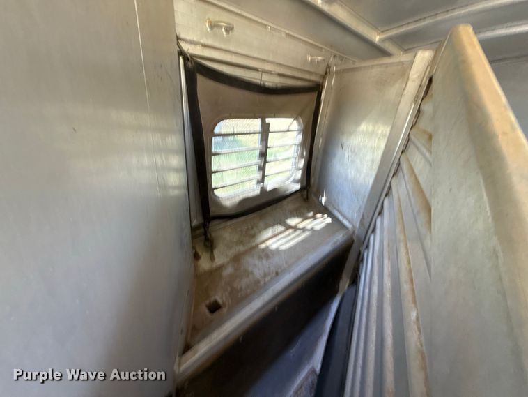 image for item FC4209 2002 Elite livestock trailer