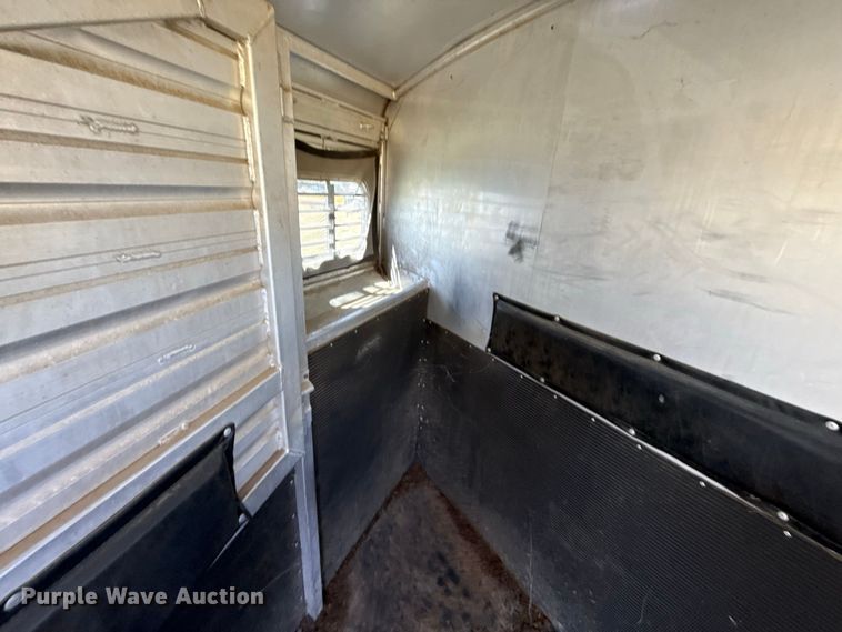 image for item FC4209 2002 Elite livestock trailer