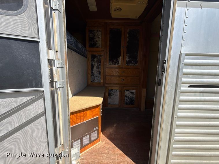 image for item FC4209 2002 Elite livestock trailer