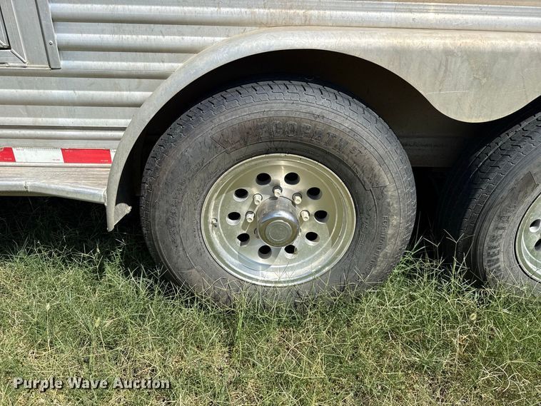 image for item FC4209 2002 Elite livestock trailer