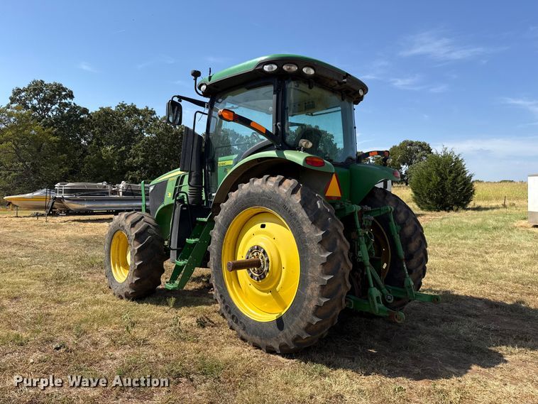 image for item FC4216 2011 John Deere 7215R MFWD tractor