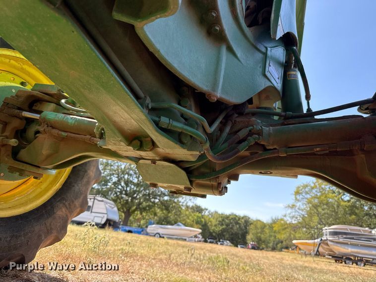 image for item FC4216 2011 John Deere 7215R MFWD tractor