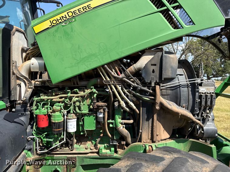 image for item FC4216 2011 John Deere 7215R MFWD tractor