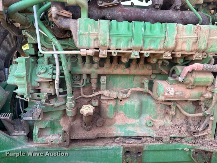 image for item FC4216 2011 John Deere 7215R MFWD tractor