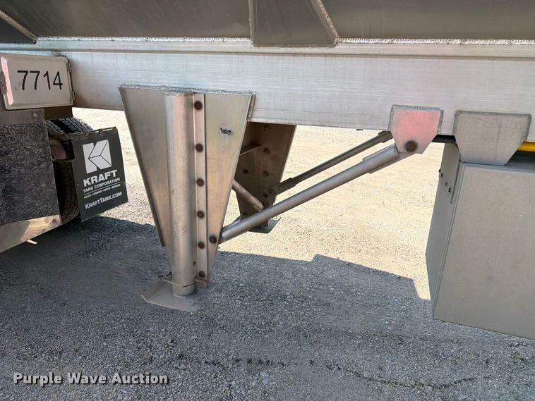 image for item FK3287 2007 Pacer by Cei Equipment Company, Inc. AT35HCL feed delivery trailer