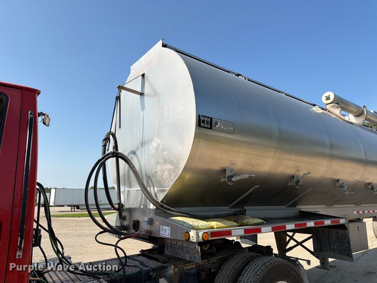 image for item FK3287 2007 Pacer by Cei Equipment Company, Inc. AT35HCL feed delivery trailer