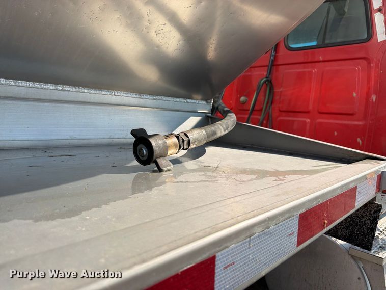 image for item FK3287 2007 Pacer by Cei Equipment Company, Inc. AT35HCL feed delivery trailer