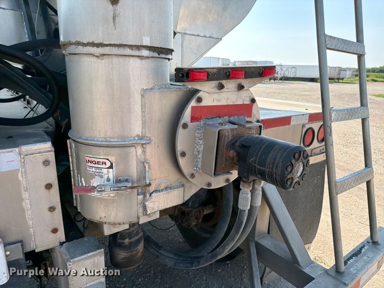 image for item FK3287 2007 Pacer by Cei Equipment Company, Inc. AT35HCL feed delivery trailer