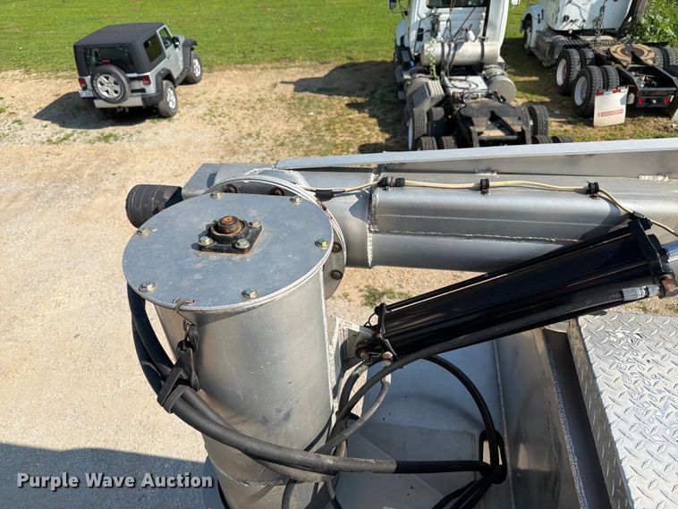 image for item FK3287 2007 Pacer by Cei Equipment Company, Inc. AT35HCL feed delivery trailer