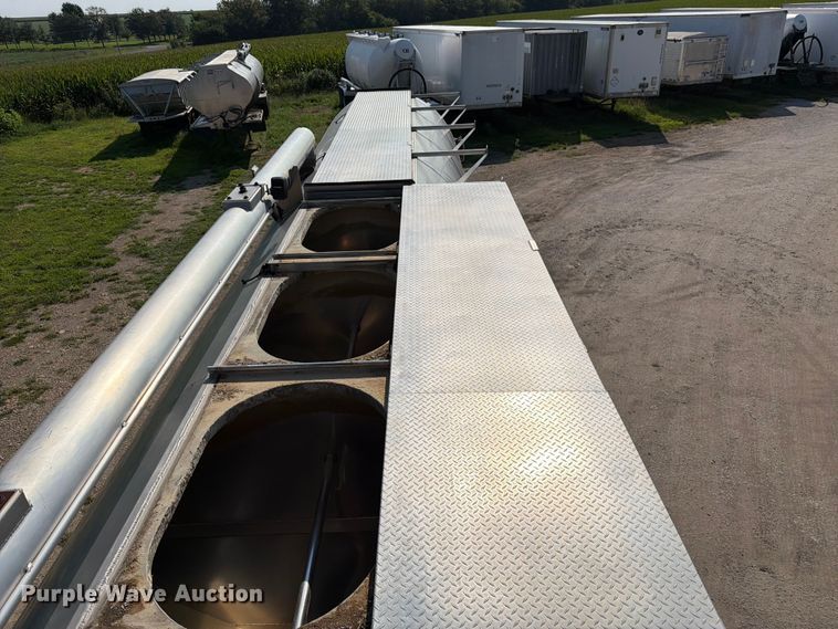 image for item FK3287 2007 Pacer by Cei Equipment Company, Inc. AT35HCL feed delivery trailer