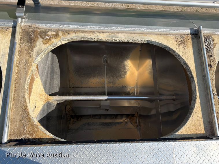 image for item FK3287 2007 Pacer by Cei Equipment Company, Inc. AT35HCL feed delivery trailer
