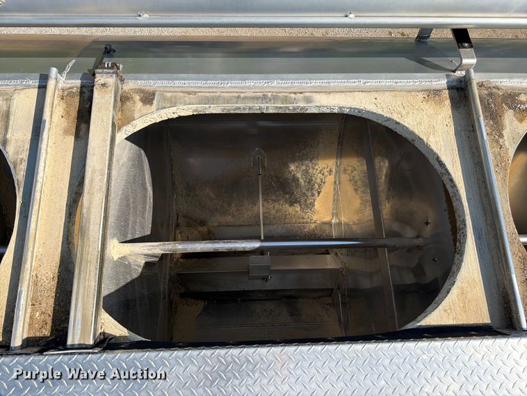 image for item FK3287 2007 Pacer by Cei Equipment Company, Inc. AT35HCL feed delivery trailer
