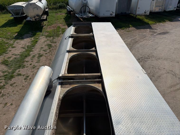 image for item FK3287 2007 Pacer by Cei Equipment Company, Inc. AT35HCL feed delivery trailer