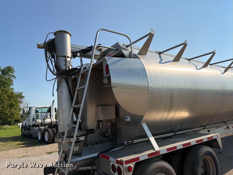 image for item FK3288 2016 Pacer by Cei Equipment Company, Inc. AT35NSL feed delivery trailer