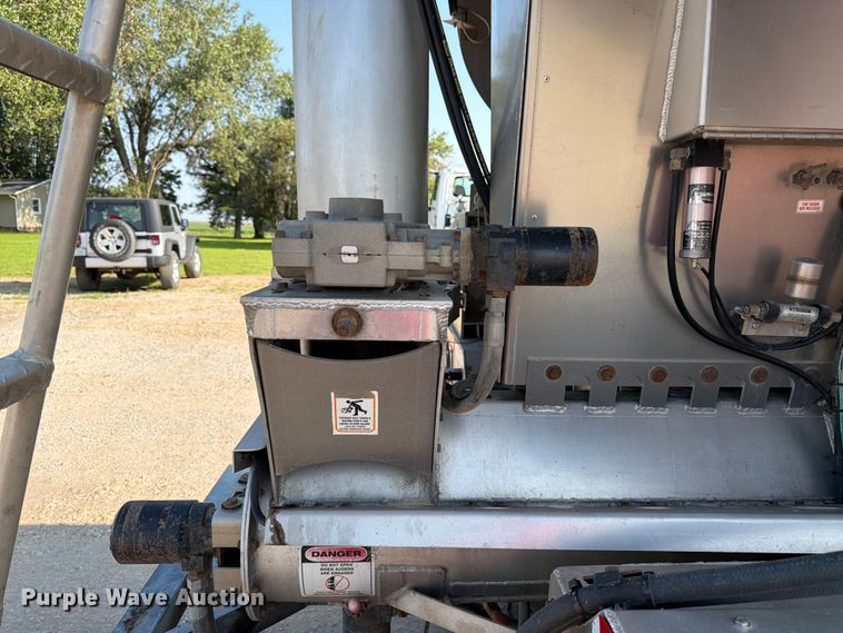 image for item FK3288 2016 Pacer by Cei Equipment Company, Inc. AT35NSL feed delivery trailer