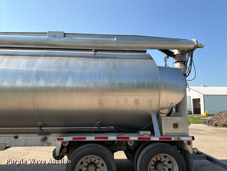 image for item FK3288 2016 Pacer by Cei Equipment Company, Inc. AT35NSL feed delivery trailer