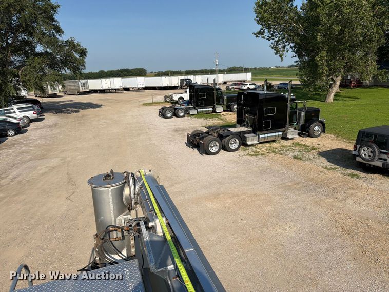 image for item FK3288 2016 Pacer by Cei Equipment Company, Inc. AT35NSL feed delivery trailer