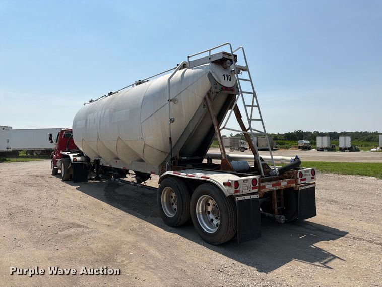 image for item FK3289 1985 Fruehauf FRUE tank trailer
