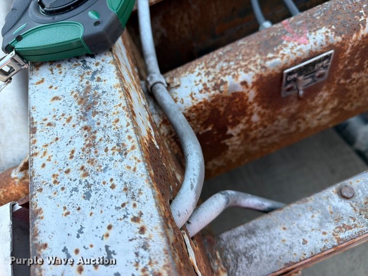 image for item FK3289 1985 Fruehauf FRUE tank trailer