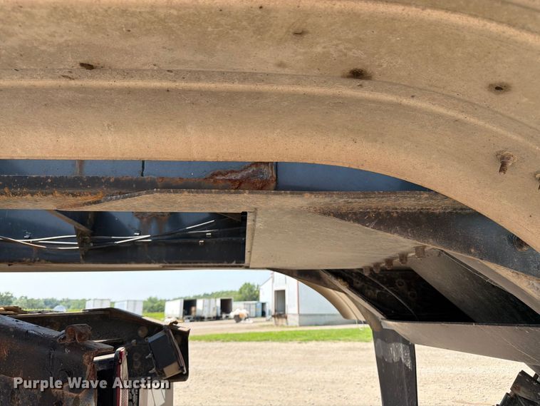 image for item FK3289 1985 Fruehauf FRUE tank trailer