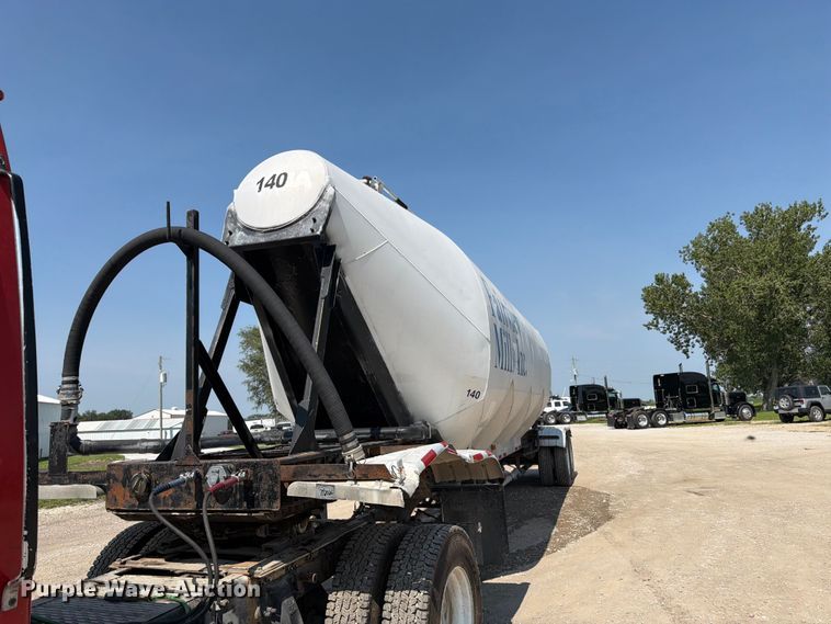 image for item FK3290 1985 Fruehauf pneumatic dry bulk trailer