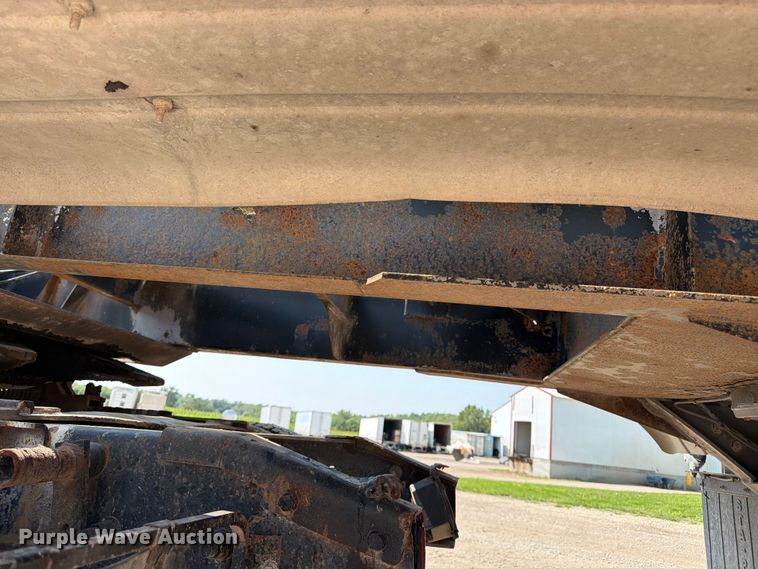 image for item FK3290 1985 Fruehauf pneumatic dry bulk trailer