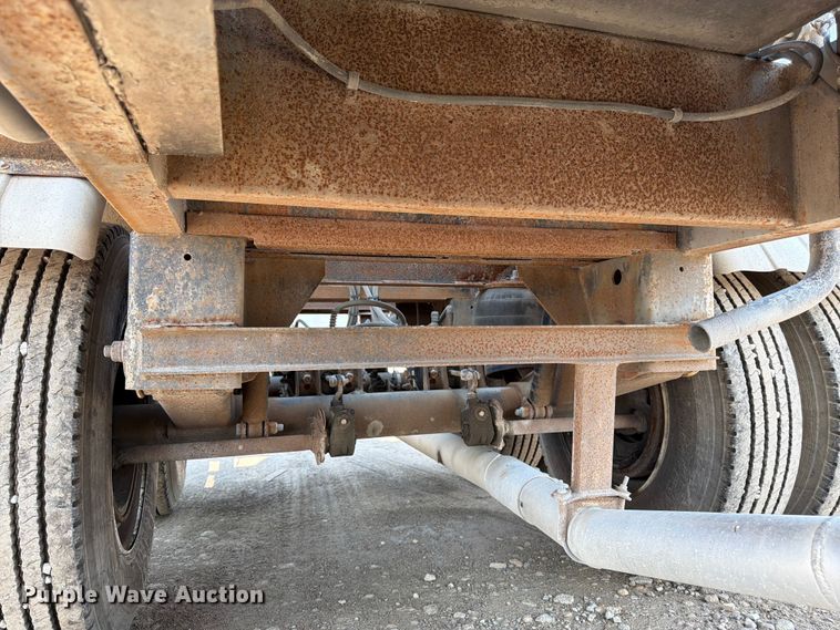 image for item FK3290 1985 Fruehauf pneumatic dry bulk trailer
