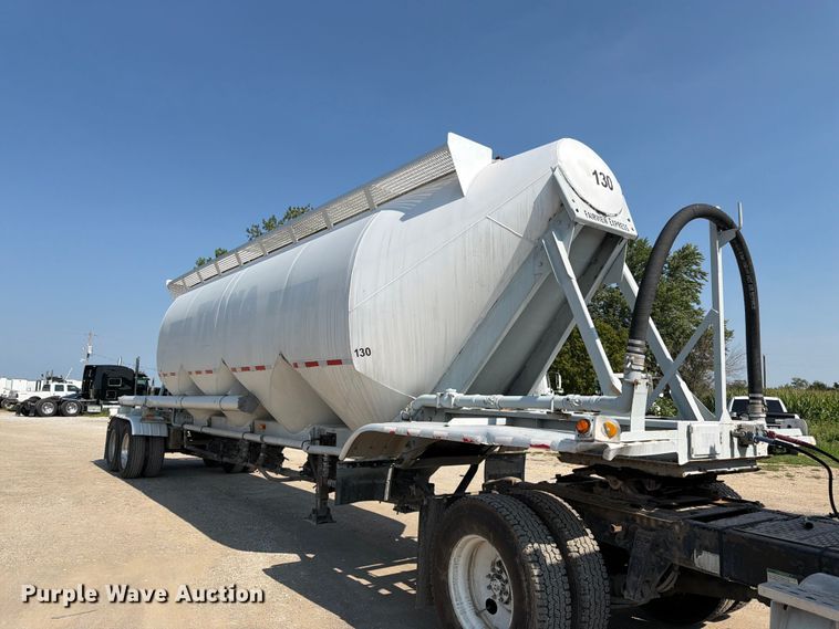 image for item FK3294 1985 Fruehauf pneumatic dry bulk trailer