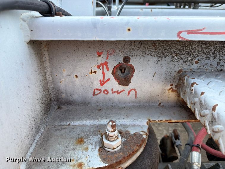 image for item FK3294 1985 Fruehauf pneumatic dry bulk trailer