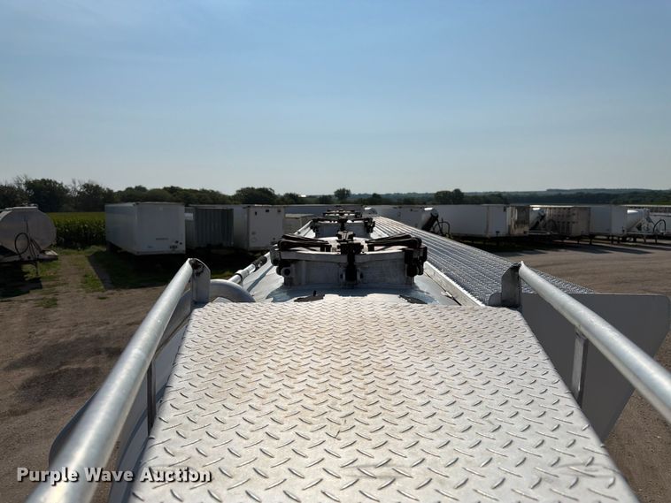 image for item FK3294 1985 Fruehauf pneumatic dry bulk trailer