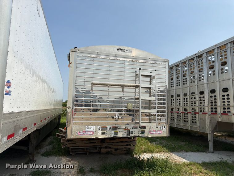 image for item FK3295 2013 Wilson Trailer Co. DWH-550 grain trailer