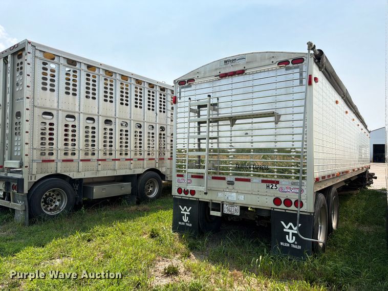 image for item FK3295 2013 Wilson Trailer Co. DWH-550 grain trailer