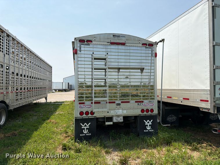 image for item FK3295 2013 Wilson Trailer Co. DWH-550 grain trailer