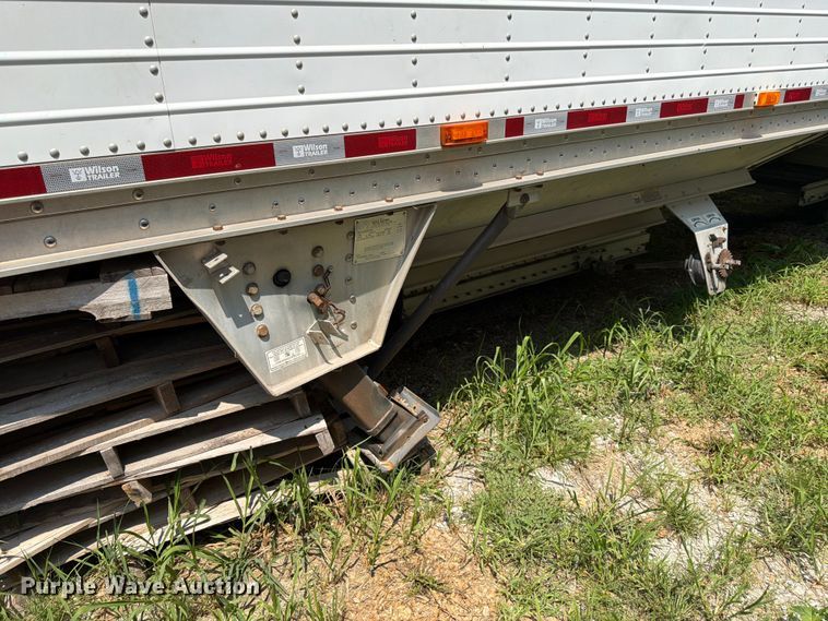 image for item FK3295 2013 Wilson Trailer Co. DWH-550 grain trailer