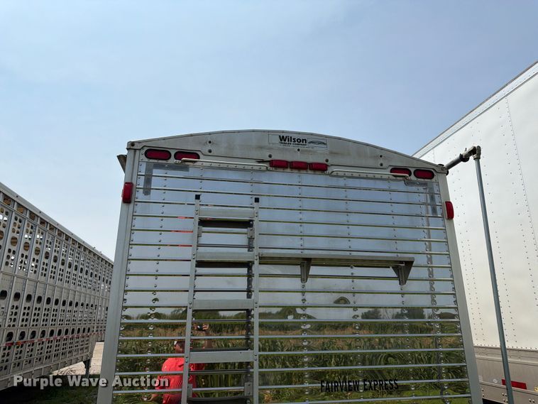 image for item FK3295 2013 Wilson Trailer Co. DWH-550 grain trailer