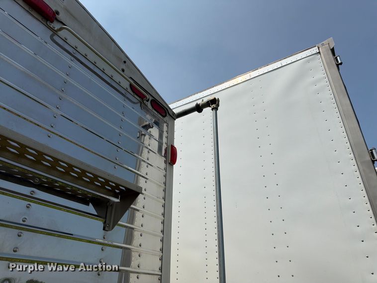 image for item FK3295 2013 Wilson Trailer Co. DWH-550 grain trailer