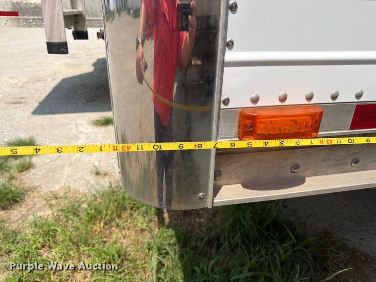 image for item FK3295 2013 Wilson Trailer Co. DWH-550 grain trailer