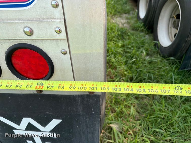 image for item FK3295 2013 Wilson Trailer Co. DWH-550 grain trailer