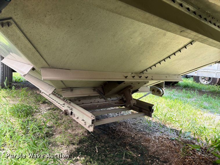 image for item FK3295 2013 Wilson Trailer Co. DWH-550 grain trailer