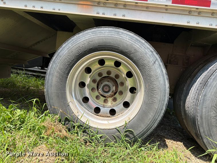 image for item FK3295 2013 Wilson Trailer Co. DWH-550 grain trailer