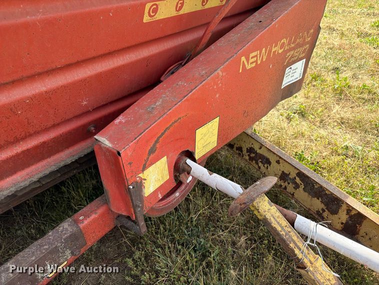 image for item FK3389 New Holland 790 manure spreader