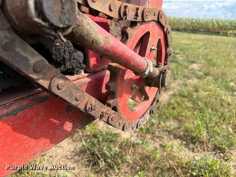 image for item FK3389 New Holland 790 manure spreader