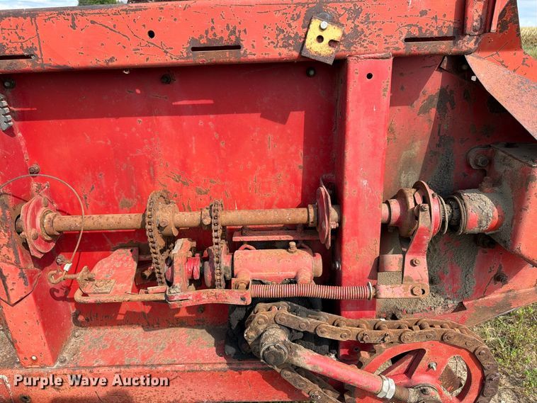 image for item FK3389 New Holland 790 manure spreader