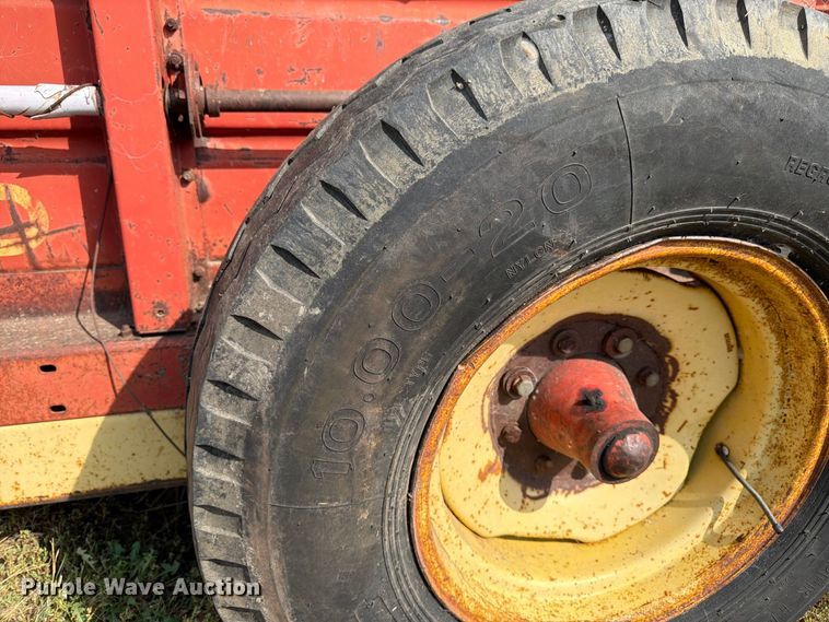 image for item FK3389 New Holland 790 manure spreader
