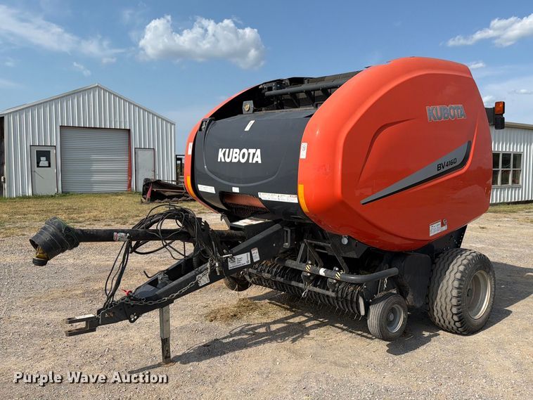 image for item FN2555 Kubota BV4160 round baler