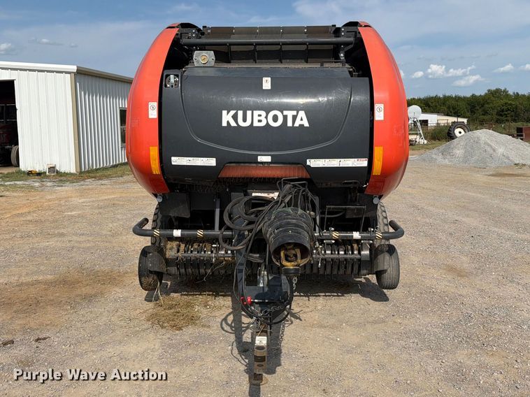image for item FN2555 Kubota BV4160 round baler
