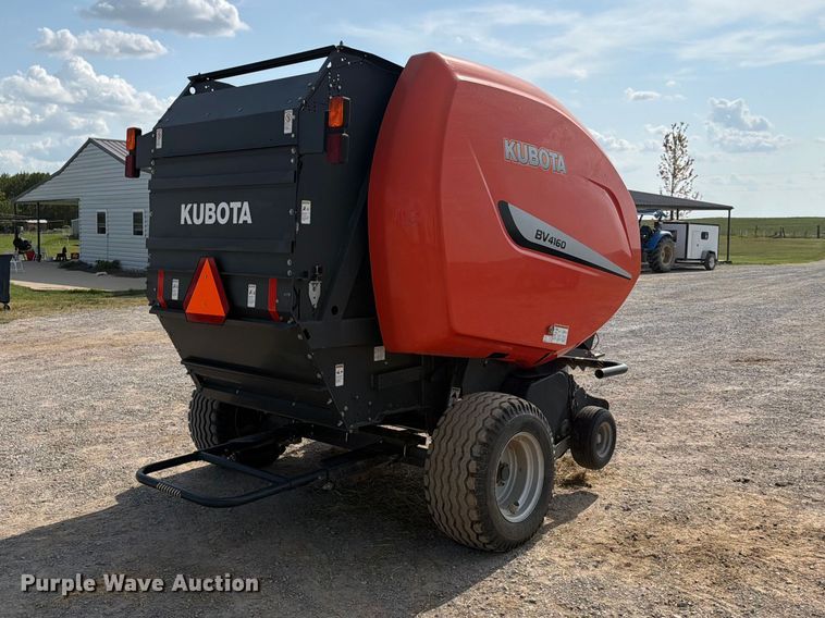 image for item FN2555 Kubota BV4160 round baler
